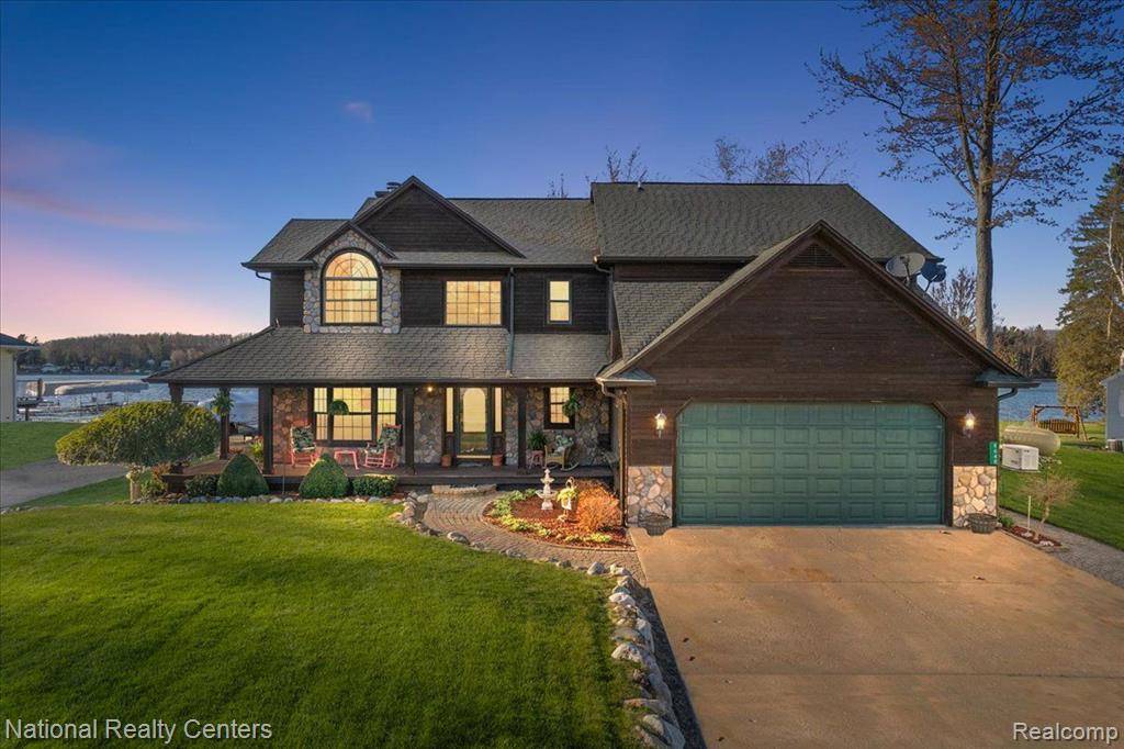 8648 LYNWOOD Lane,  Mecosta,  MI 49332