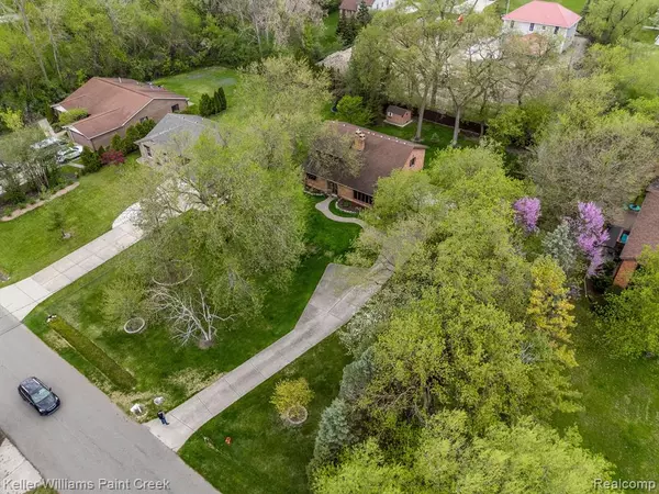 Troy, MI 48085,207 Leetonia Drive
