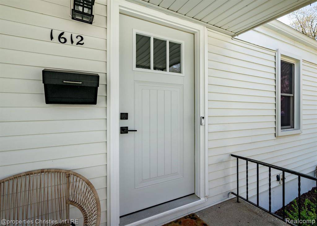 Royal Oak, MI 48073,1612 BAUMAN Avenue