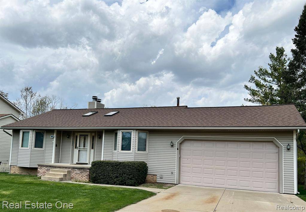 3040 SHEWBIRD, Wixom, MI 48393