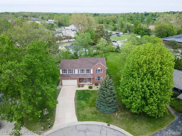 Goodrich Vlg, MI,8313 Mill Pointe Court
