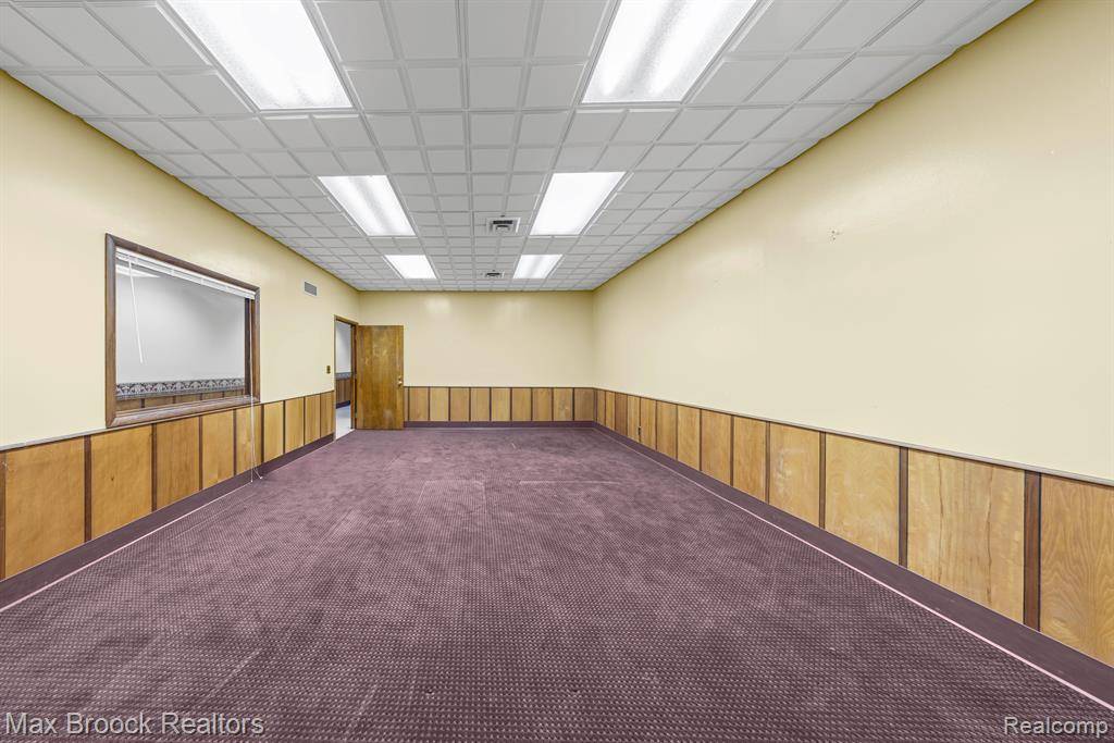 Ypsilanti, MI 48197,61 N HURON st Street