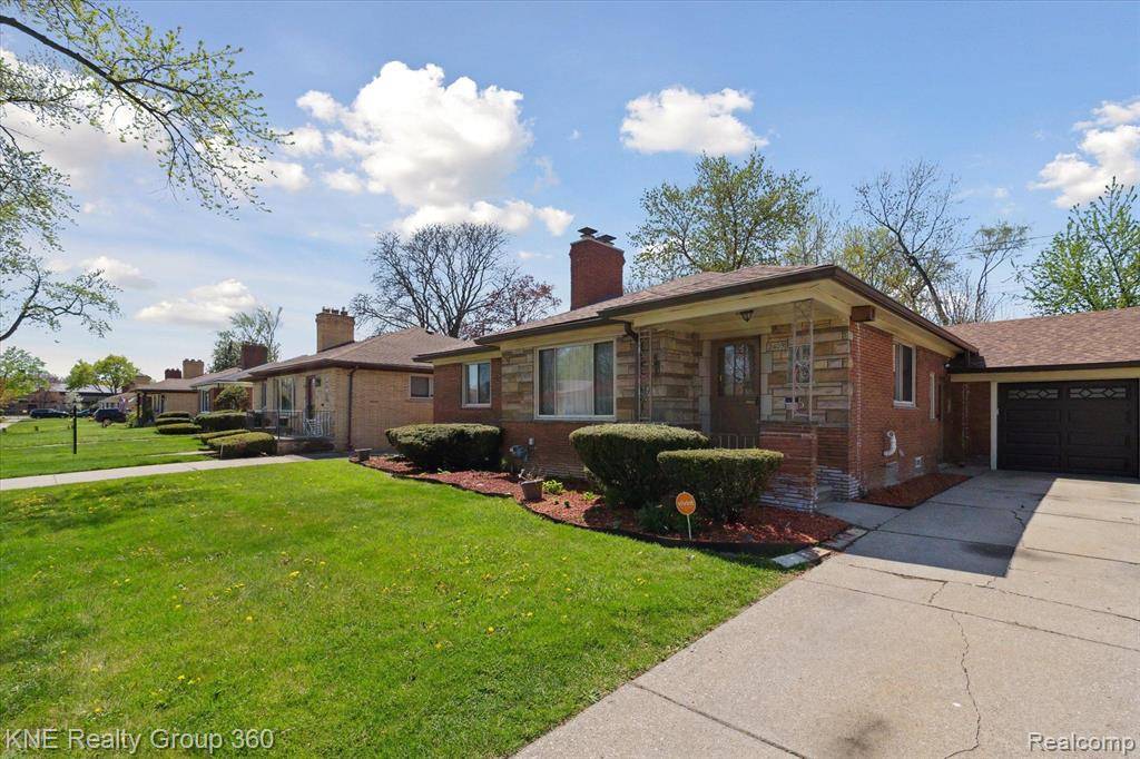 Oak Park, MI 48237,24091 BLACKSTONE Street