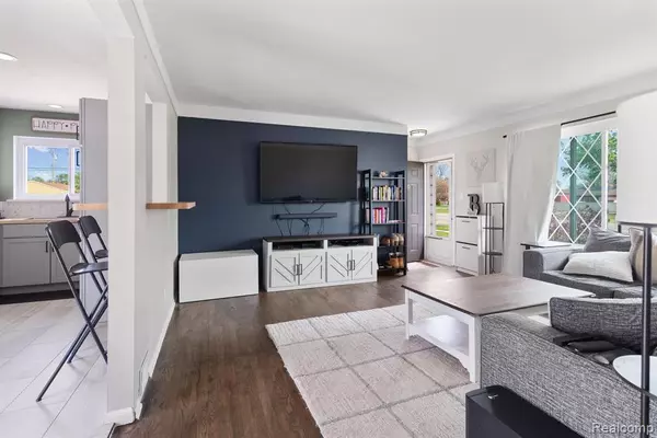 Livonia, MI 48150,33038 JOY Road