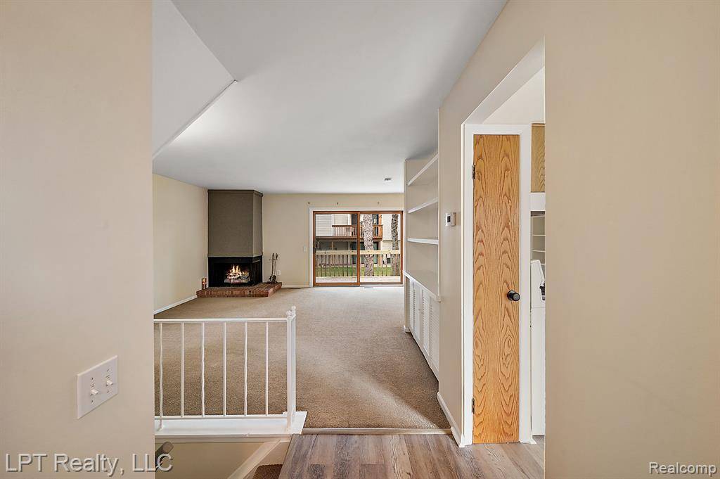 Rochester Hills, MI 48307,418 WILLOW GROVE Lane