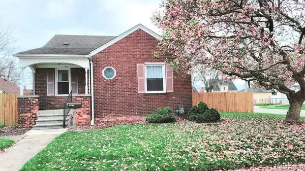 Wyandotte, MI 48192,581 ANTOINE Street