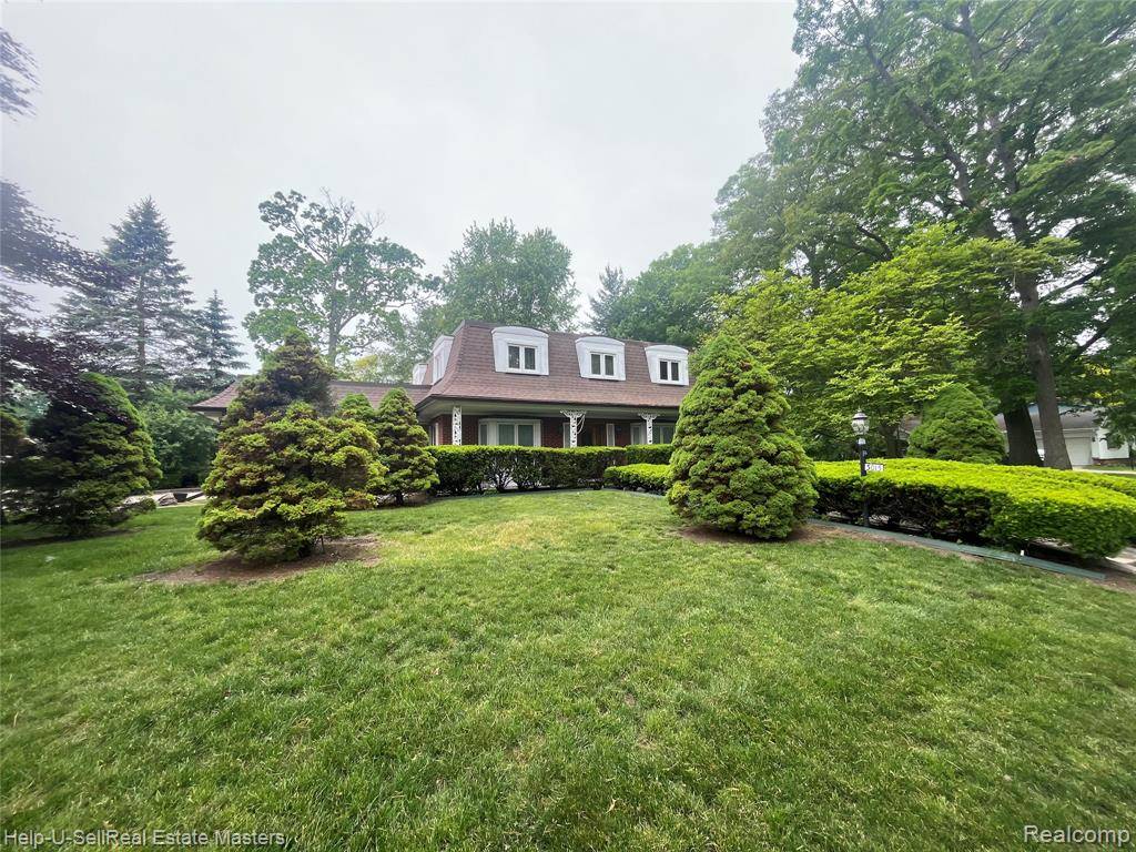Port Huron, MI 48060,3015 E VILLAGE Lane