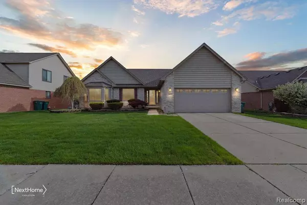 Rockwood, MI,16957 SUNFLOWER Drive
