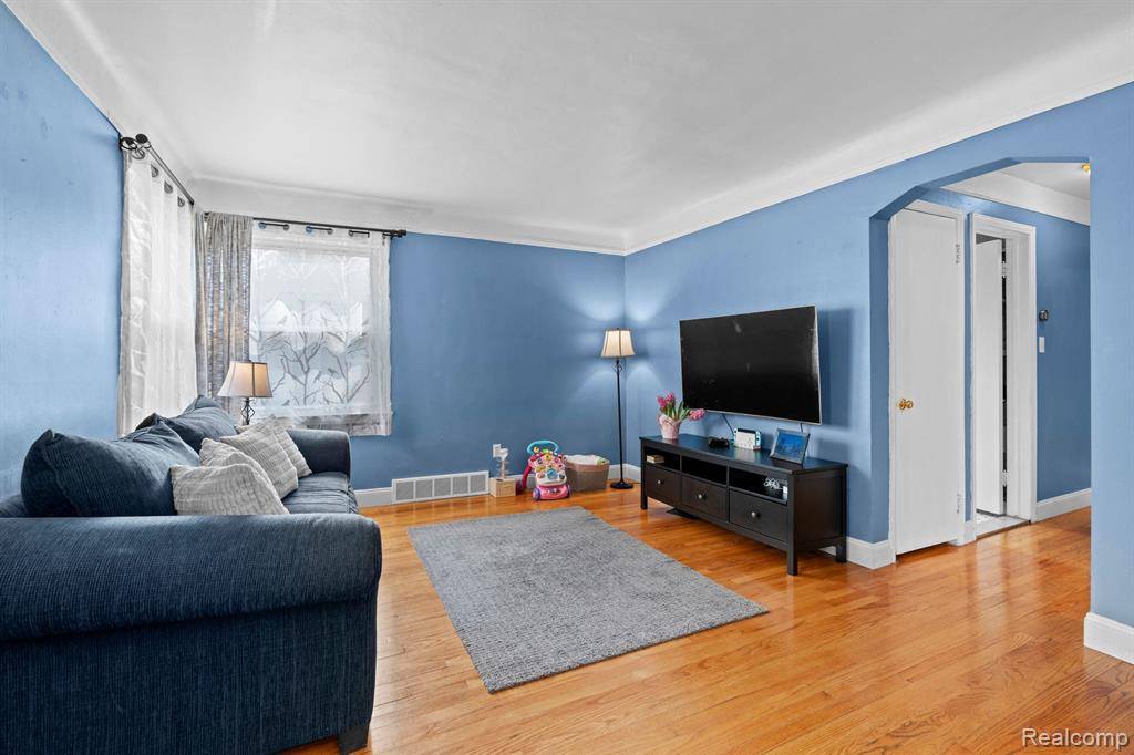 Oak Park, MI 48237,24651 RIDGEDALE Street