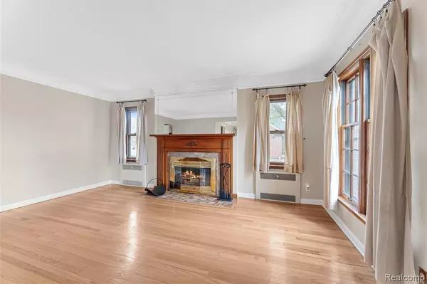 Lincoln Park, MI 48146,1096 RIVERBANK Street