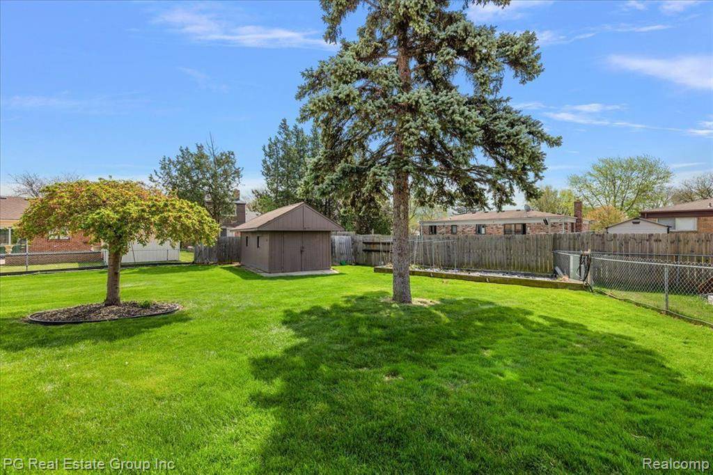 Sterling Heights, MI 48310,38702 BRONSON Drive