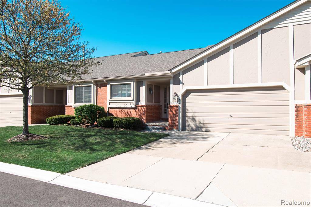 Clinton Twp, MI 48038,18484 BROOKSIDE Lane