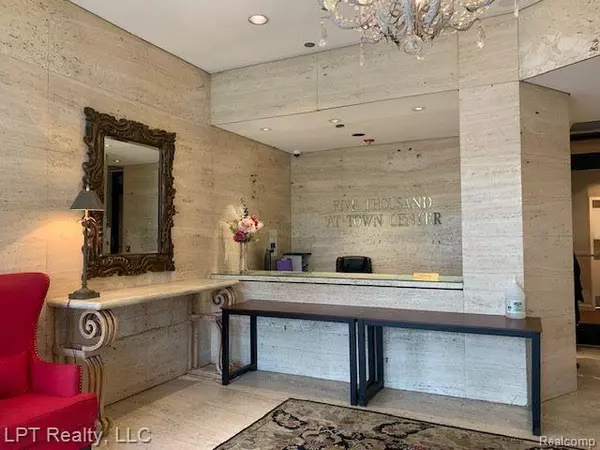Southfield, MI 48075,5000 TOWN Center