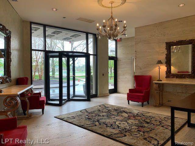 Southfield, MI 48075,5000 TOWN Center