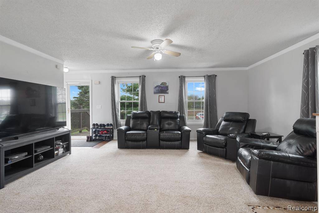 Columbiaville, MI 48421,5606 KLAM Road