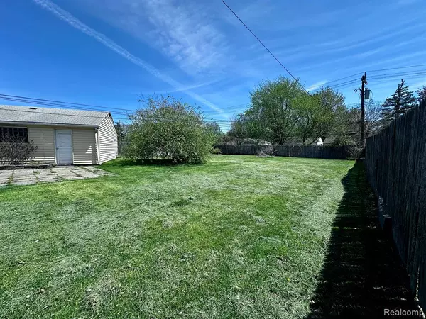 Clinton Twp, MI 48036,37688 S GROESBECK