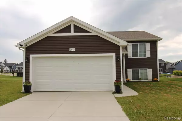 Howell, MI 48855,3045 IVY WOOD Circle