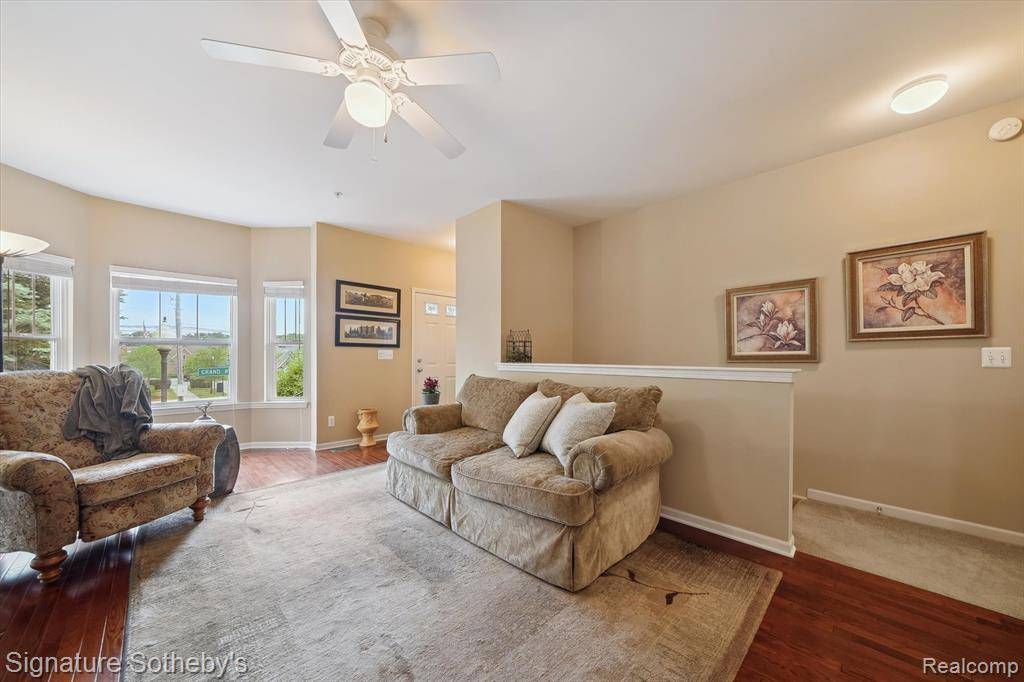 Novi, MI,25536 PORTICO Lane