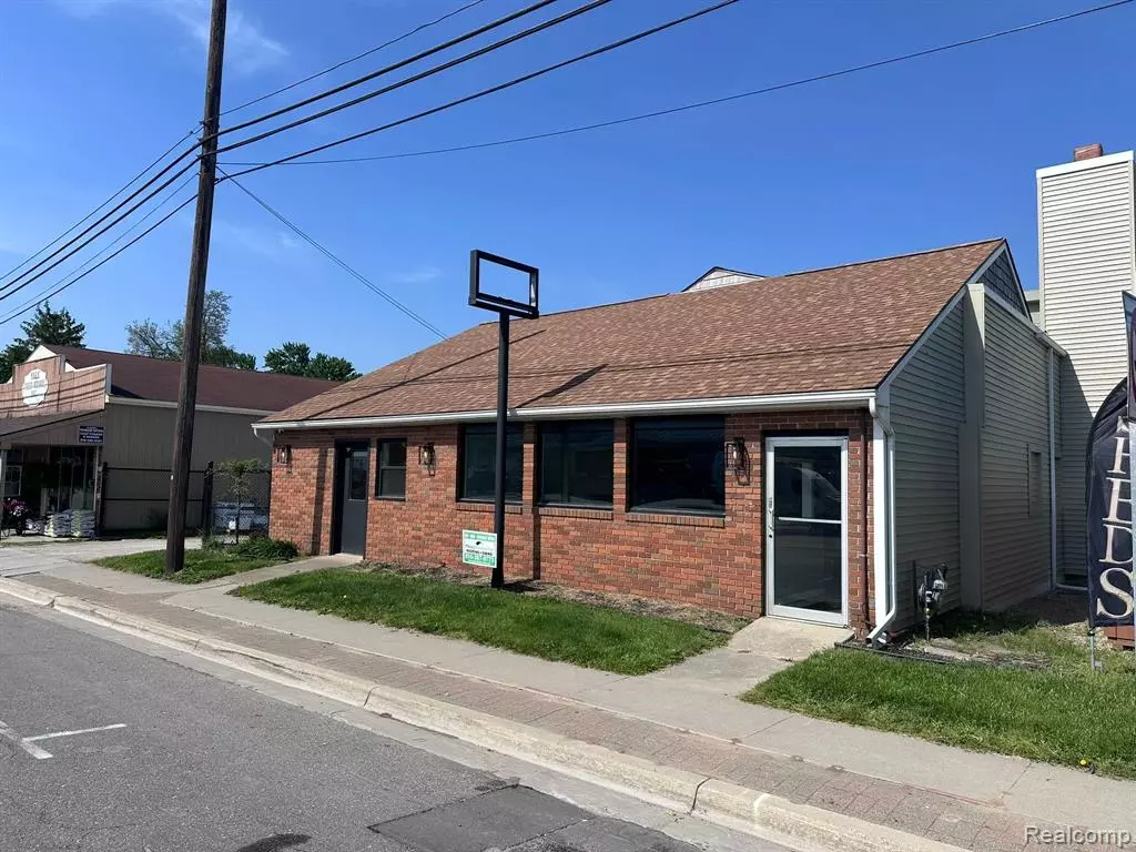 Yale, MI 48097,113 N MAIN Street