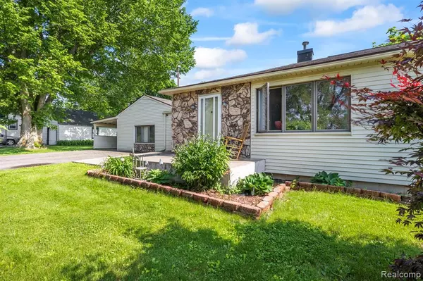5304 E Frances Road,  Mount Morris,  MI 48458