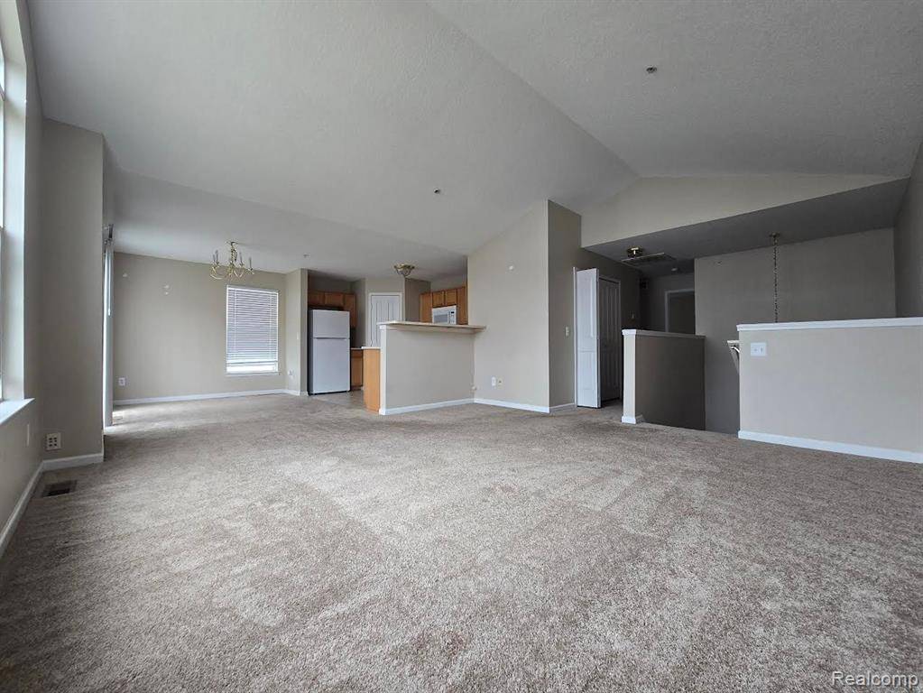Romulus, MI 48174,28875 CULLEN