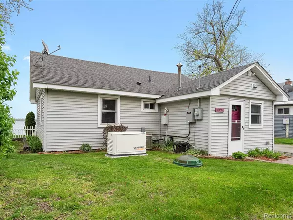 White Lake, MI,2094 KINGSTON Street