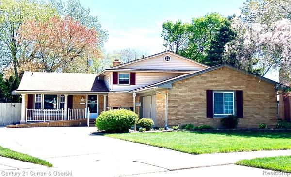 10065 Northway Avenue, Allen Park, MI 48101