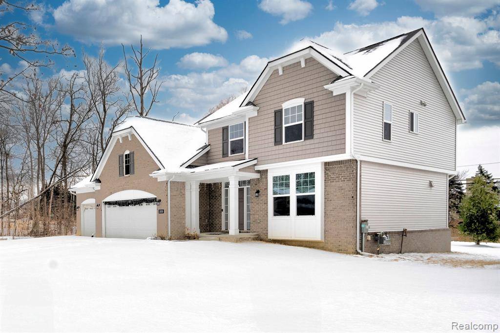 Wixom, MI,2030 EMERALD Lane
