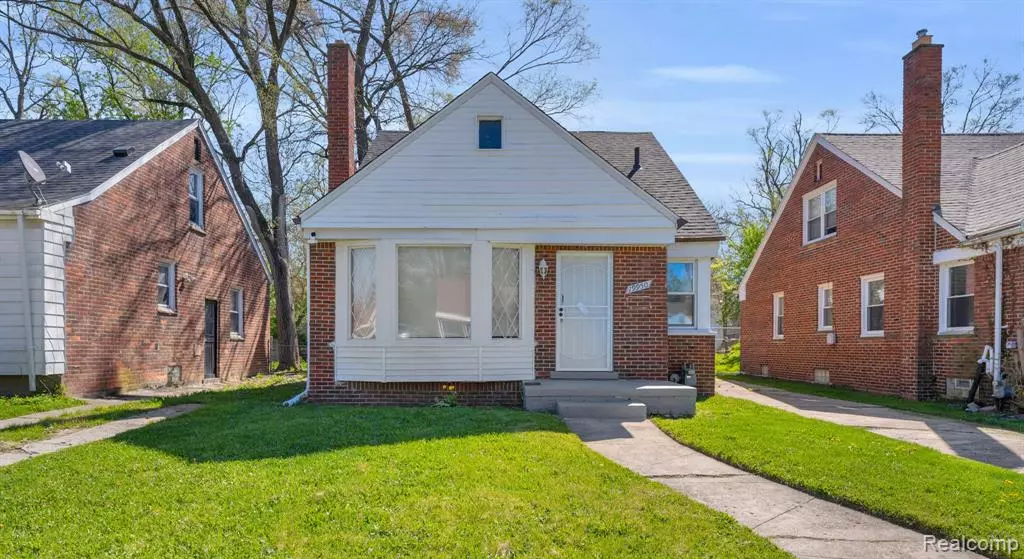 19950 GILCHRIST Street, Detroit, MI 48235