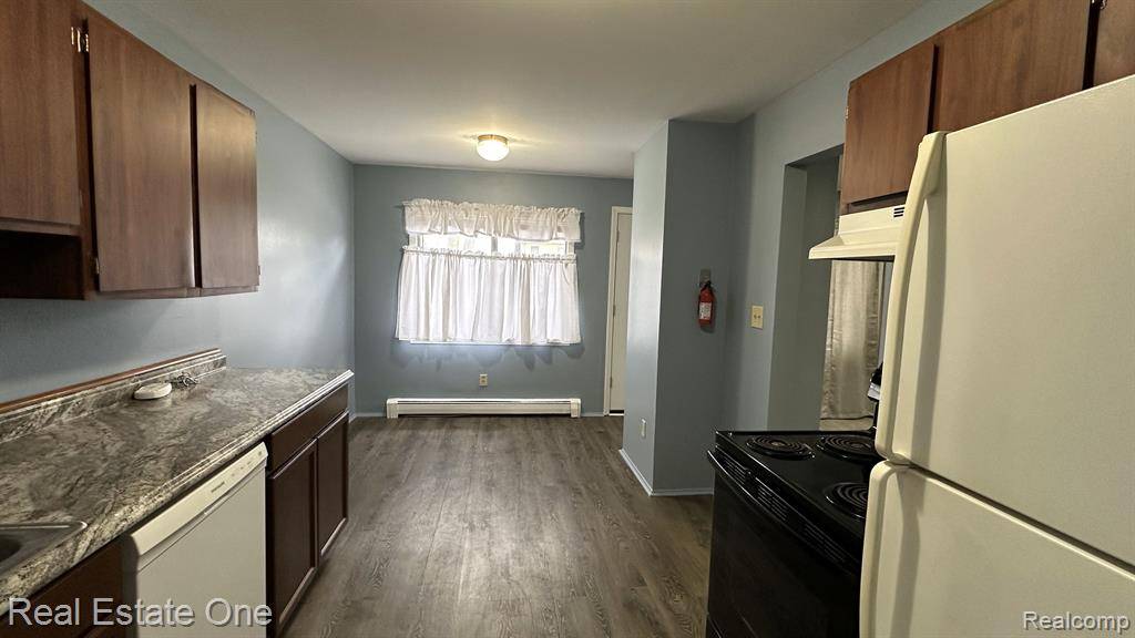 Walled Lake, MI 48390,154 LADD Road