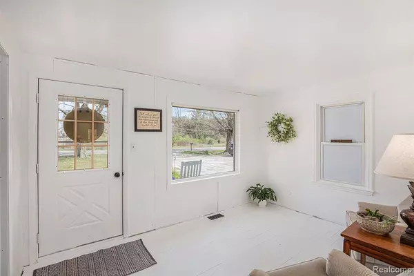 Caro, MI 48723,2004 E DECKERVILLE Road