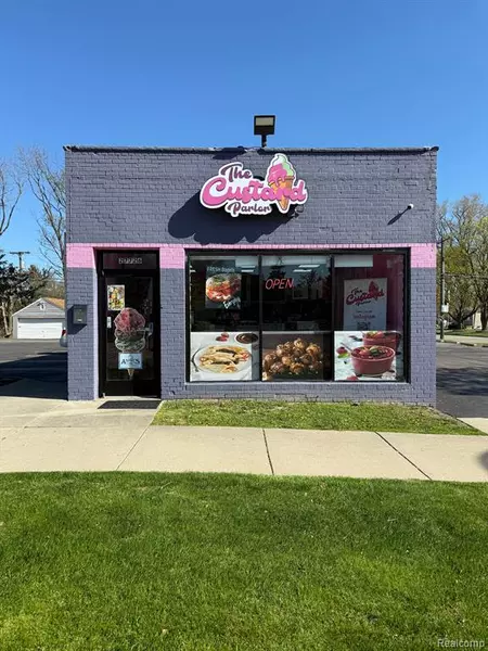 27726 PLYMOUTH Road, Livonia, MI 48150