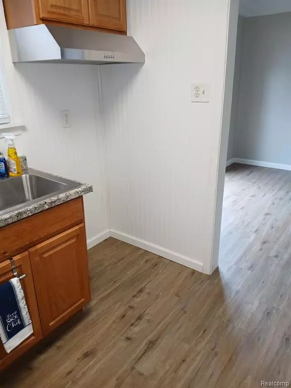 Lincoln Park, MI 48146,1430 MONTIE Road