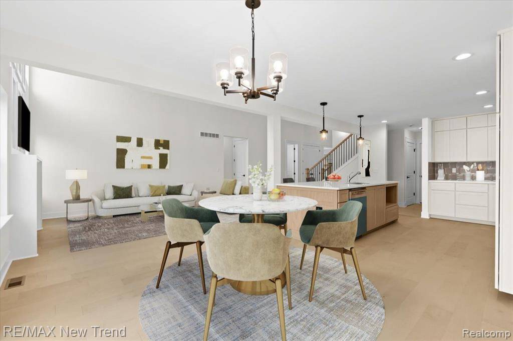 West Bloomfield, MI 48323,7833 Trailside Court