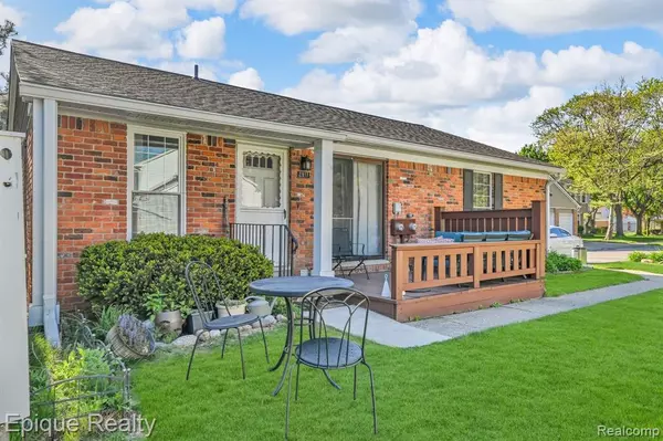 Ann Arbor, MI 48104,2917 WHITTIER Court