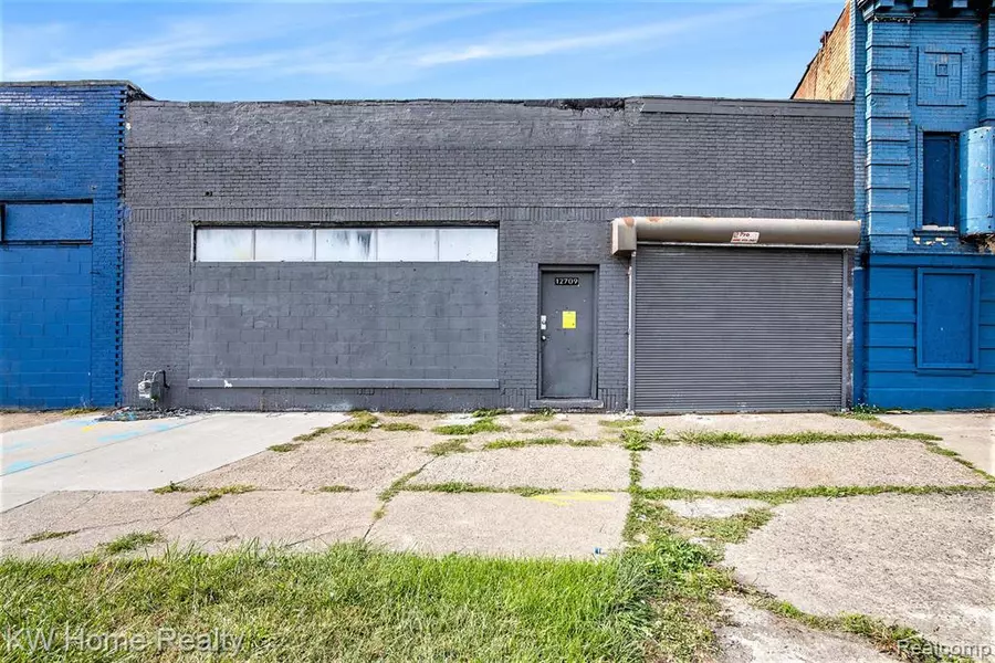 12709 GRATIOT Avenue, Detroit, MI 48205