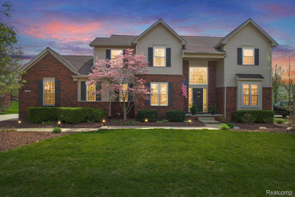 South Lyon, MI 48178,1352 DRURY Lane