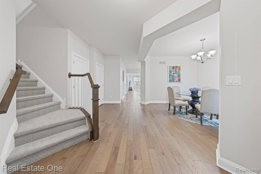 Ann Arbor, MI 48105,3107 MILLBURY Lane