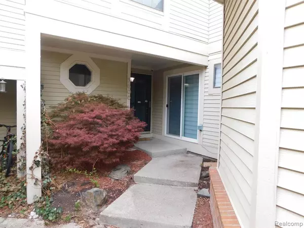 West Bloomfield, MI,5606 DRAKE HOLLOW W Drive
