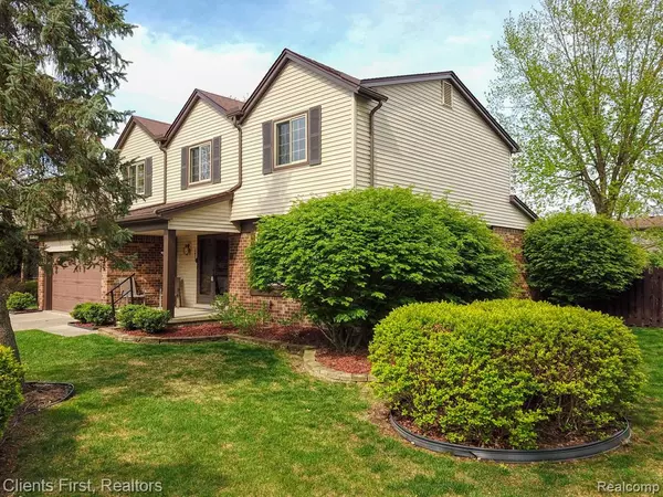 Canton, MI 48188,1471 LEDGEWOOD Drive