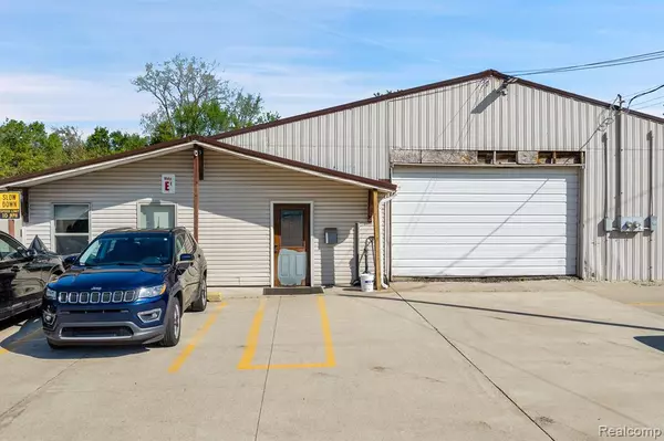 Holt, MI 48842,2155 DELHI NE Street