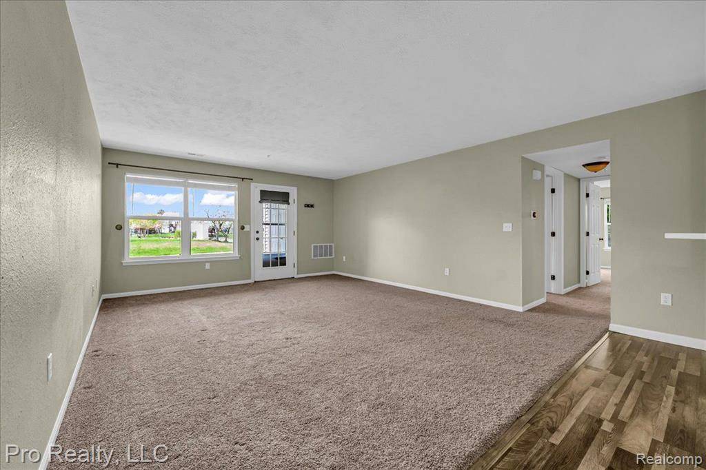 Ann Arbor, MI 48108,1517 LONG MEADOW Trail