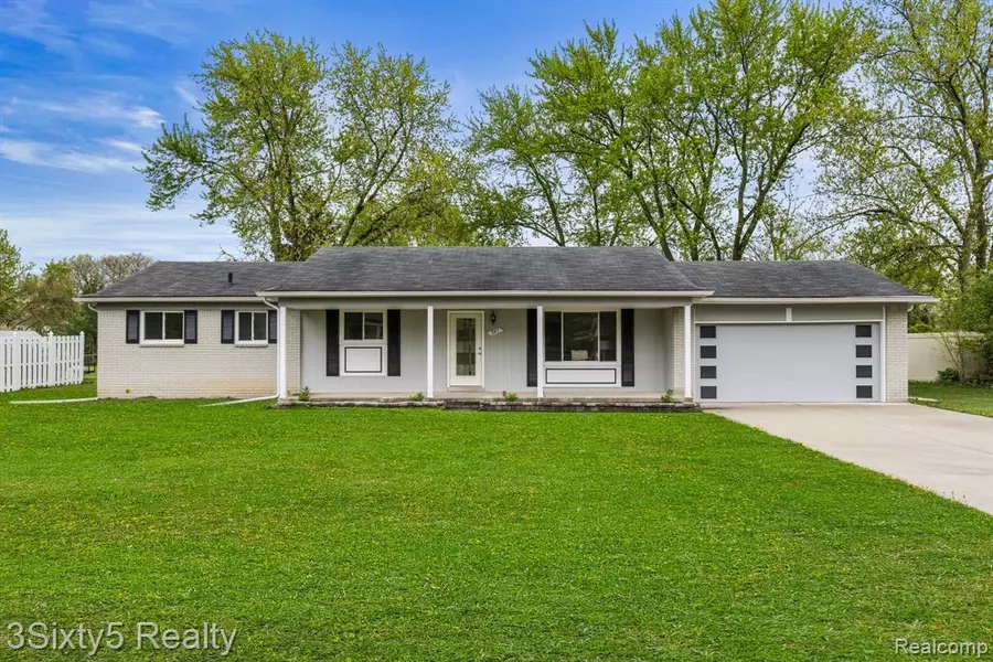 367 CARTER Drive, Troy, MI 48098