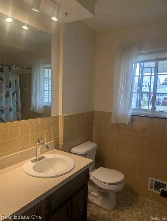 Canton, MI 48187,43076 RYEGATE Street