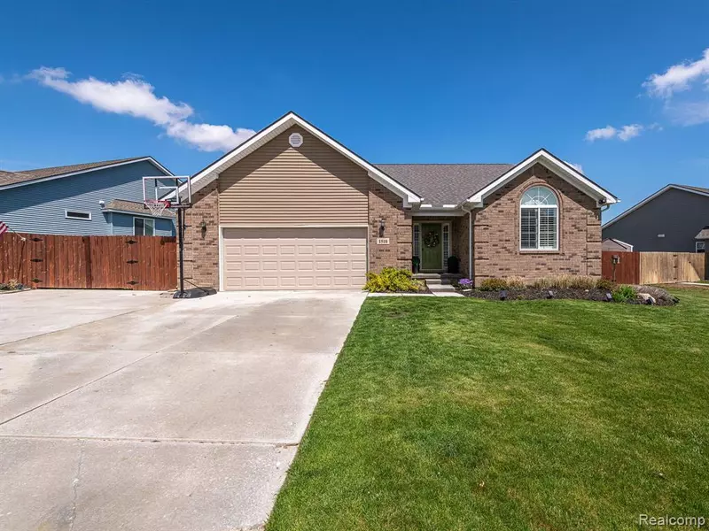 1510 WIND DANCER Trail, Tecumseh, MI 49286