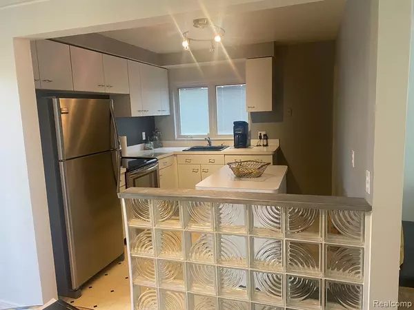 Garden City, MI,27547 WINDSOR Street