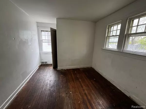 Lansing, MI 48906,1411 N HIGH Street