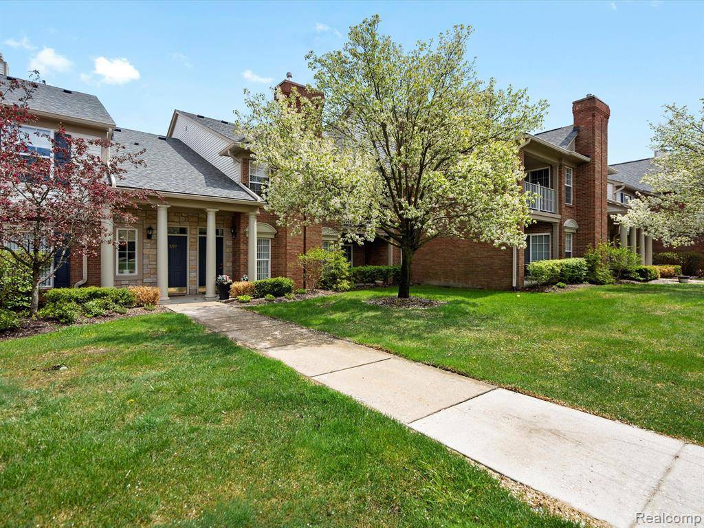 Rochester, MI 48306,5289 BROOKEMONTE Circle