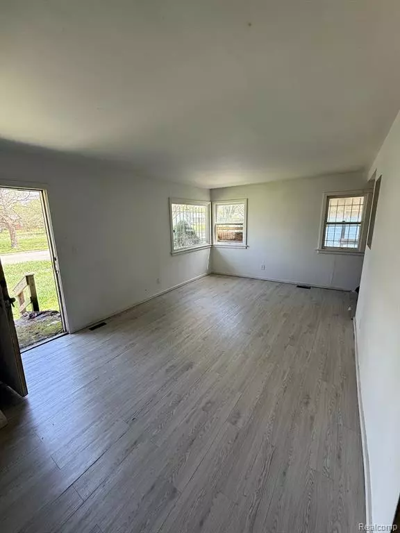 Flint, MI 48505,1710 POLLY Street