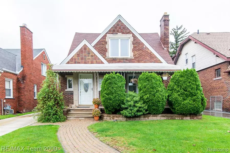7527 HARTWELL Street, Dearborn, MI 48126